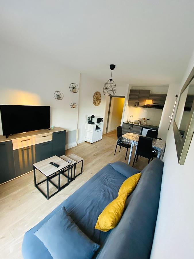 Appartement Au Port De Saint Cyprien Exterior foto